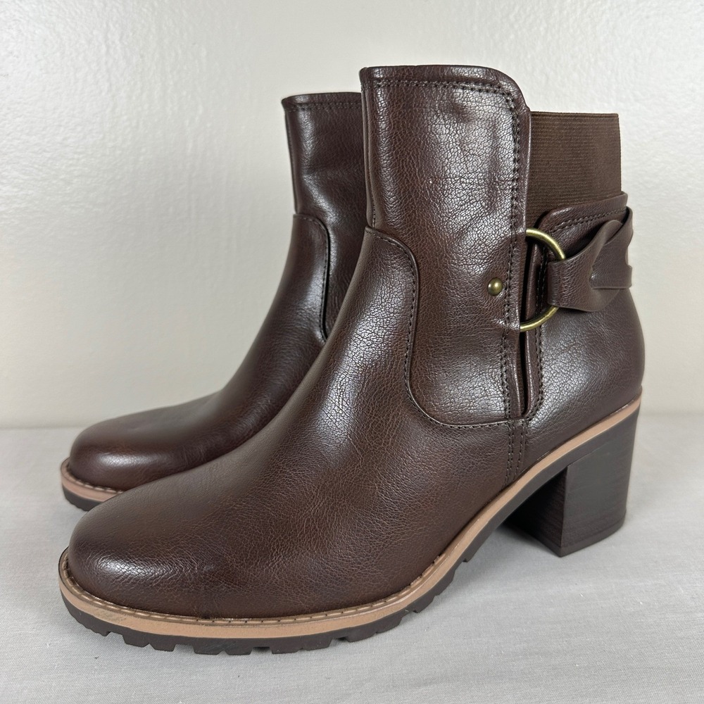 Baretraps Women's‎ 9M Dezzi Ankle Boots Brown Block Heel Ring Detail